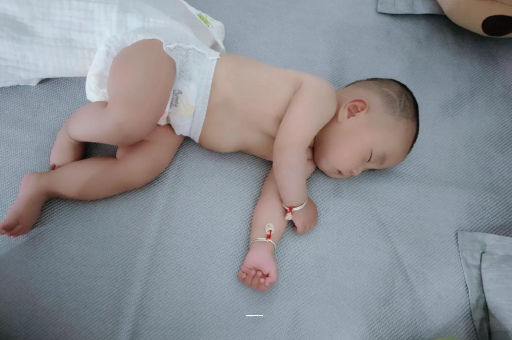 老河口三个月宝宝发育标准